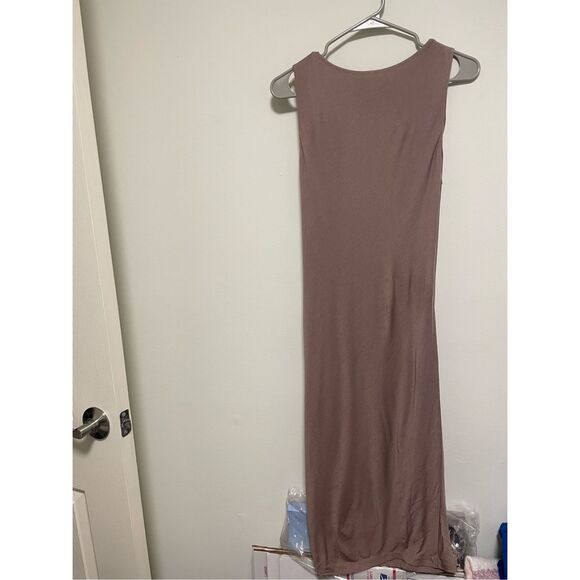 Ralph Lauren Medium Tan Plunge Neck Modal Wool Stretch Tank Knee Length Dress - Picture 6 of 6